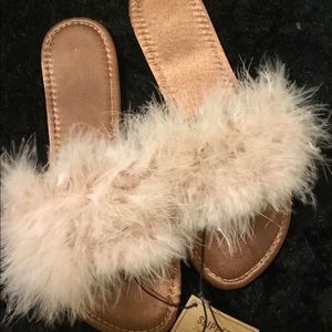 Slippers pink feathered NWT size 7-8 fluffy silk
